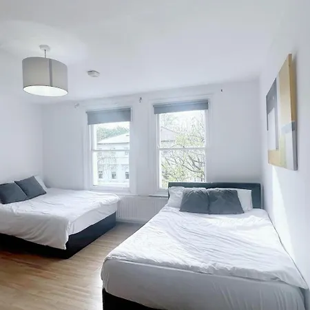 Uk Chaps Hampstead Patch Apartment